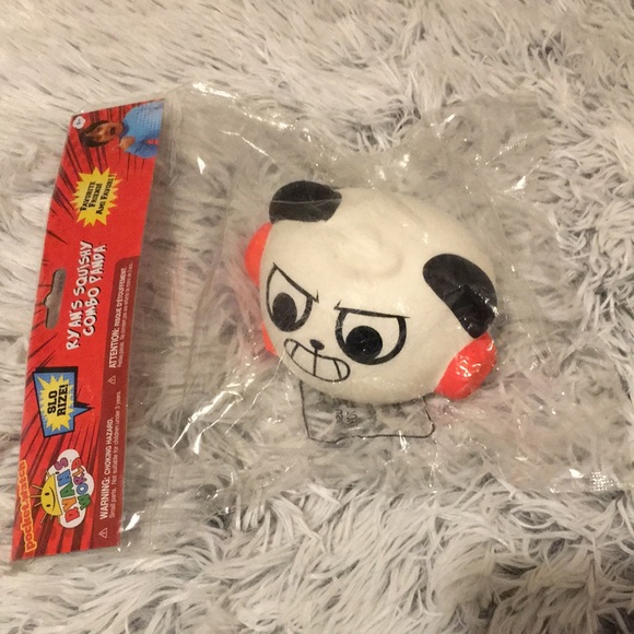 Ryan’s World Squishy Combo Panda & Notebook Set - Picture 2 of 3